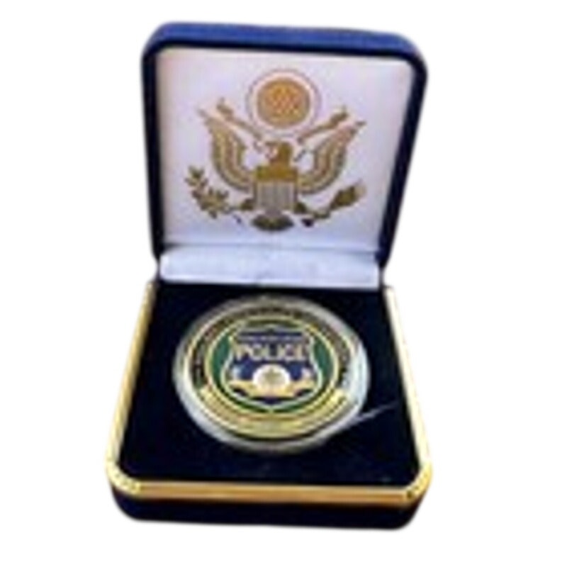 Department of Energy (DOE) Challenge Coin With Blue Velvet Case. Fast Shipping!