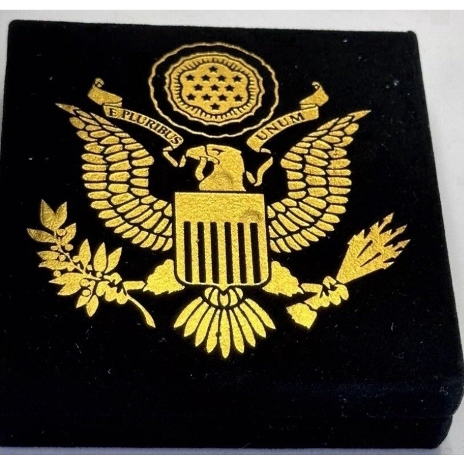 U S NAVAL CRIMINAL INVESTIGATIVE SERVICE Coin With Retirement Award