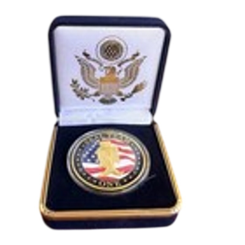 Department of Energy (DOE) Challenge Coin With Blue Velvet Case. Fast Shipping!