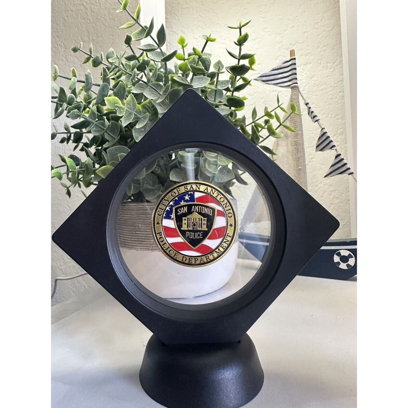 City of San Antonio Police Dept Challenge Coin With Display Case