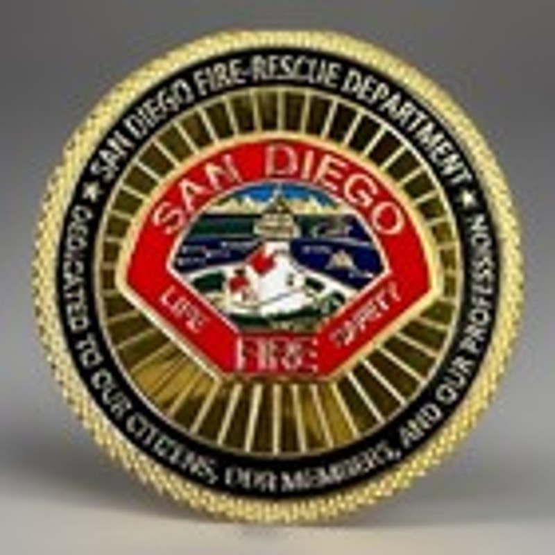 Department of Energy (DOE) Challenge Coin With Blue Velvet Case. Fast Shipping!