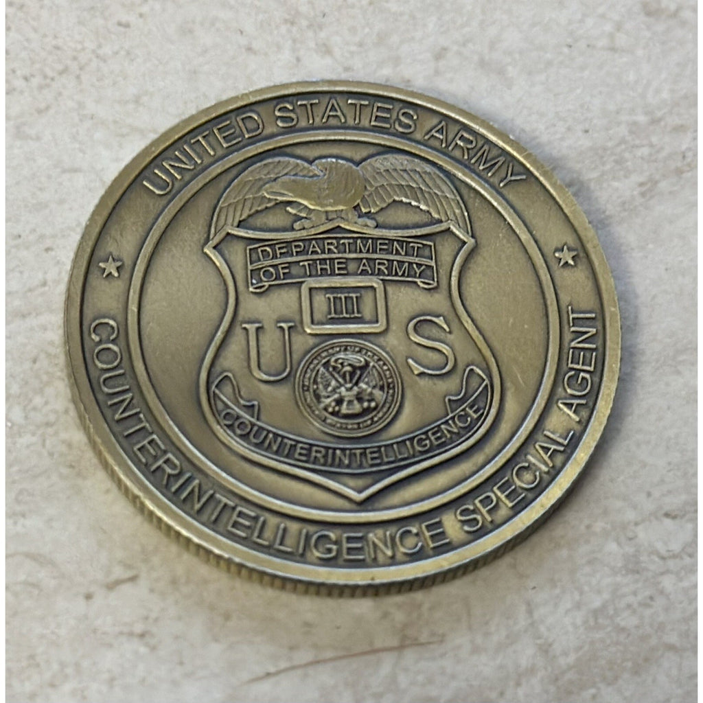 INSCOM US ARMY INTELLIGENCE AND SECURITY COMMAND Ft. Belvoir w/ Retirement Award