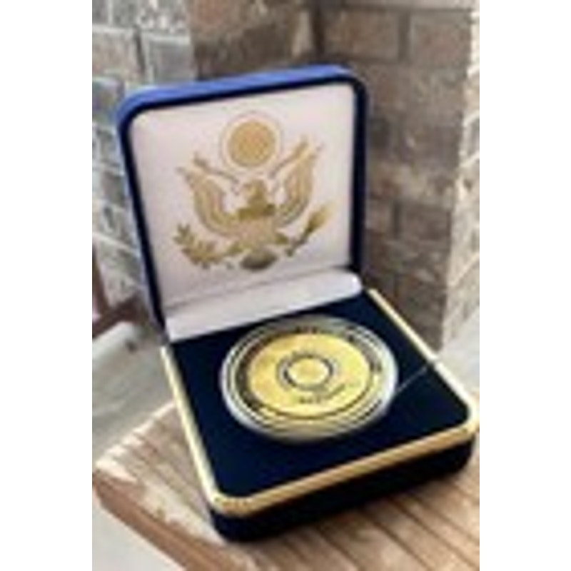 Department of Energy (DOE) Challenge Coin With Blue Velvet Case. Fast Shipping!