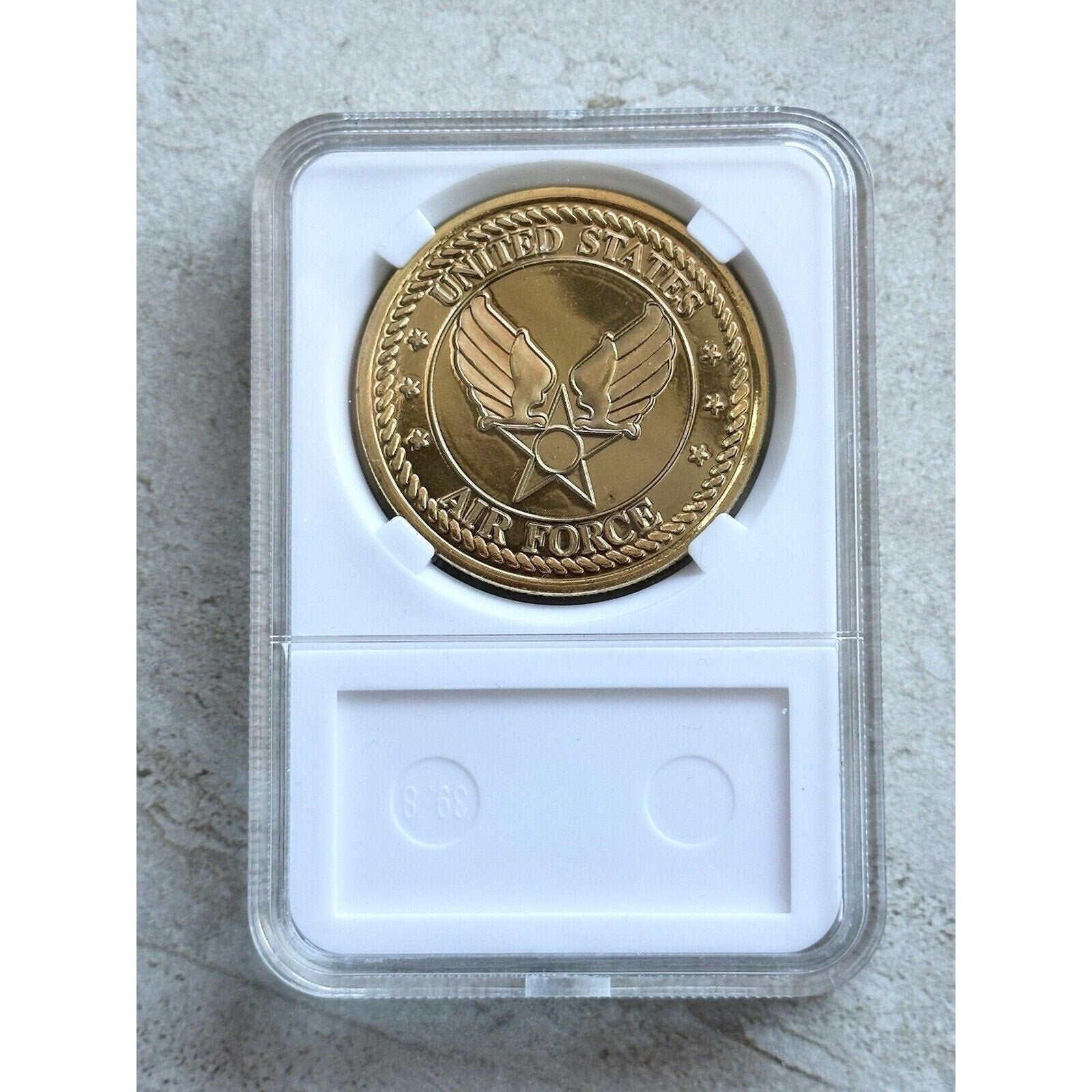 U S AIR FORCE F-16 FIGHTING FALCON Challenge Coin With Beautiful Case
