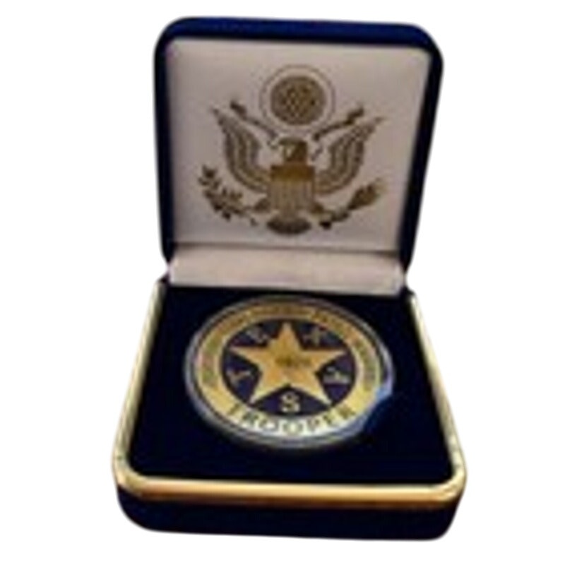 Department of Energy (DOE) Challenge Coin With Blue Velvet Case. Fast Shipping!
