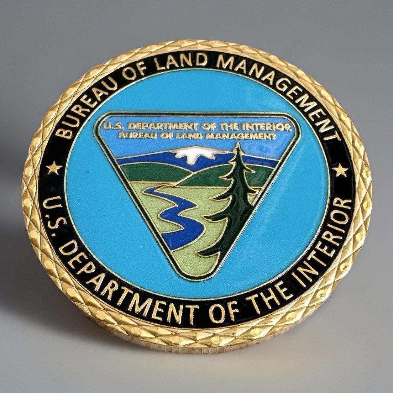 BUREAU OF LAND MANAGEMENT/US DEPARTMENT OF THE INTERIOR-Challenge Coin W/ Case
