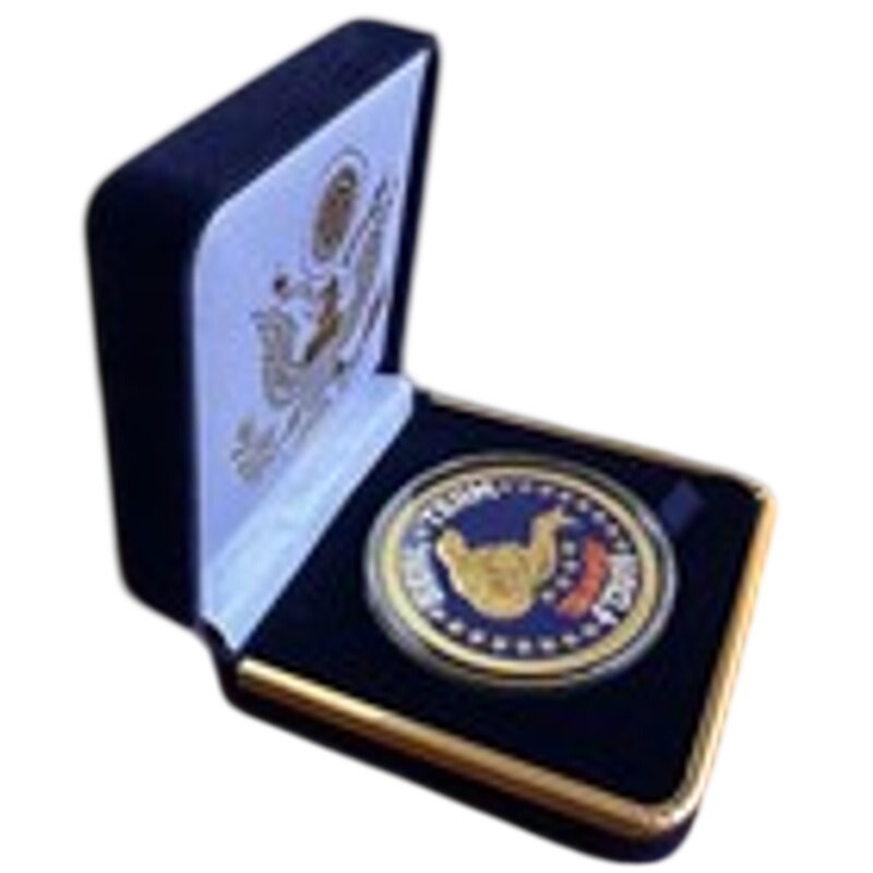 Department of Energy (DOE) Challenge Coin With Blue Velvet Case. Fast Shipping!