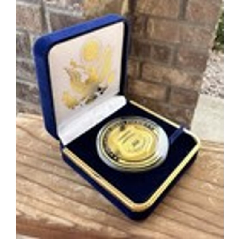 Department of Energy (DOE) Challenge Coin With Blue Velvet Case. Fast Shipping!