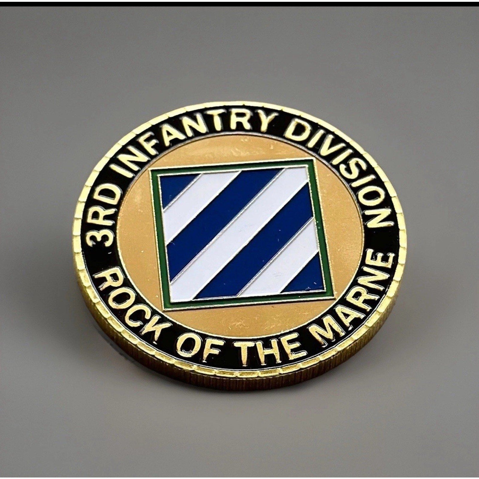 3RD Infantry Division US Army Challenge Coin "Rock of the Marne" W Velvet USA