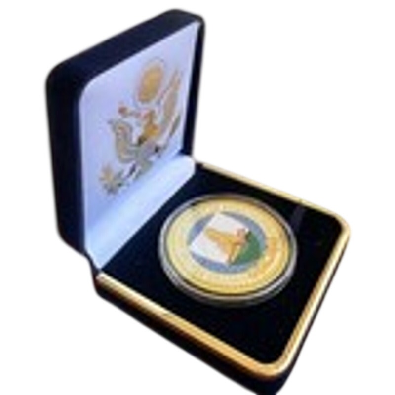 Department of Energy (DOE) Challenge Coin With Blue Velvet Case. Fast Shipping!