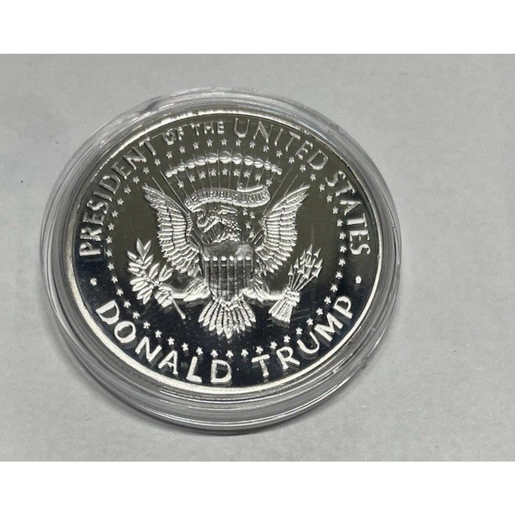 President Donald J. Trump Fight Fight Fight Artwork Coin With Retirement Award