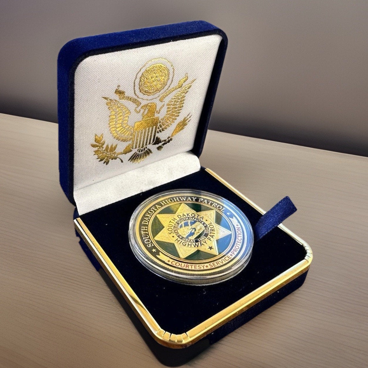 SOUTH DAKOTA HIGHWAY PATROL Challenge Coin With Blue Velvet Case. Fast Shipping!