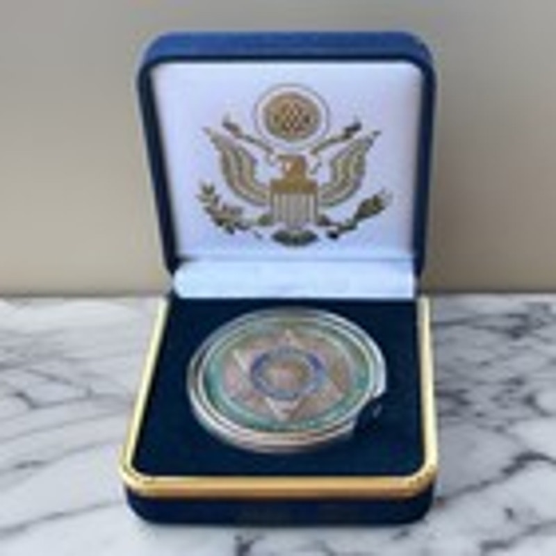 Department of Energy (DOE) Challenge Coin With Blue Velvet Case. Fast Shipping!