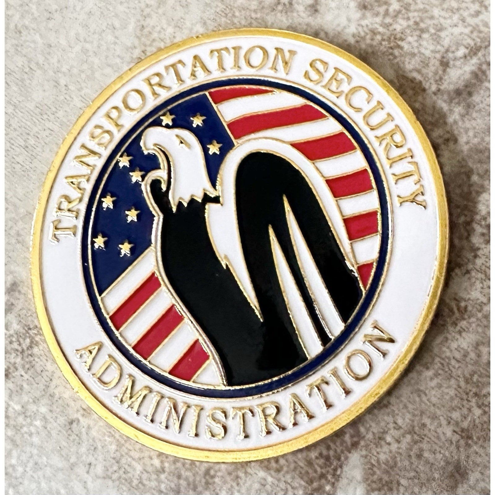 TRANSPORTATION SECURITY ADMINISTRATION (TSA) Challenge Coin with special case