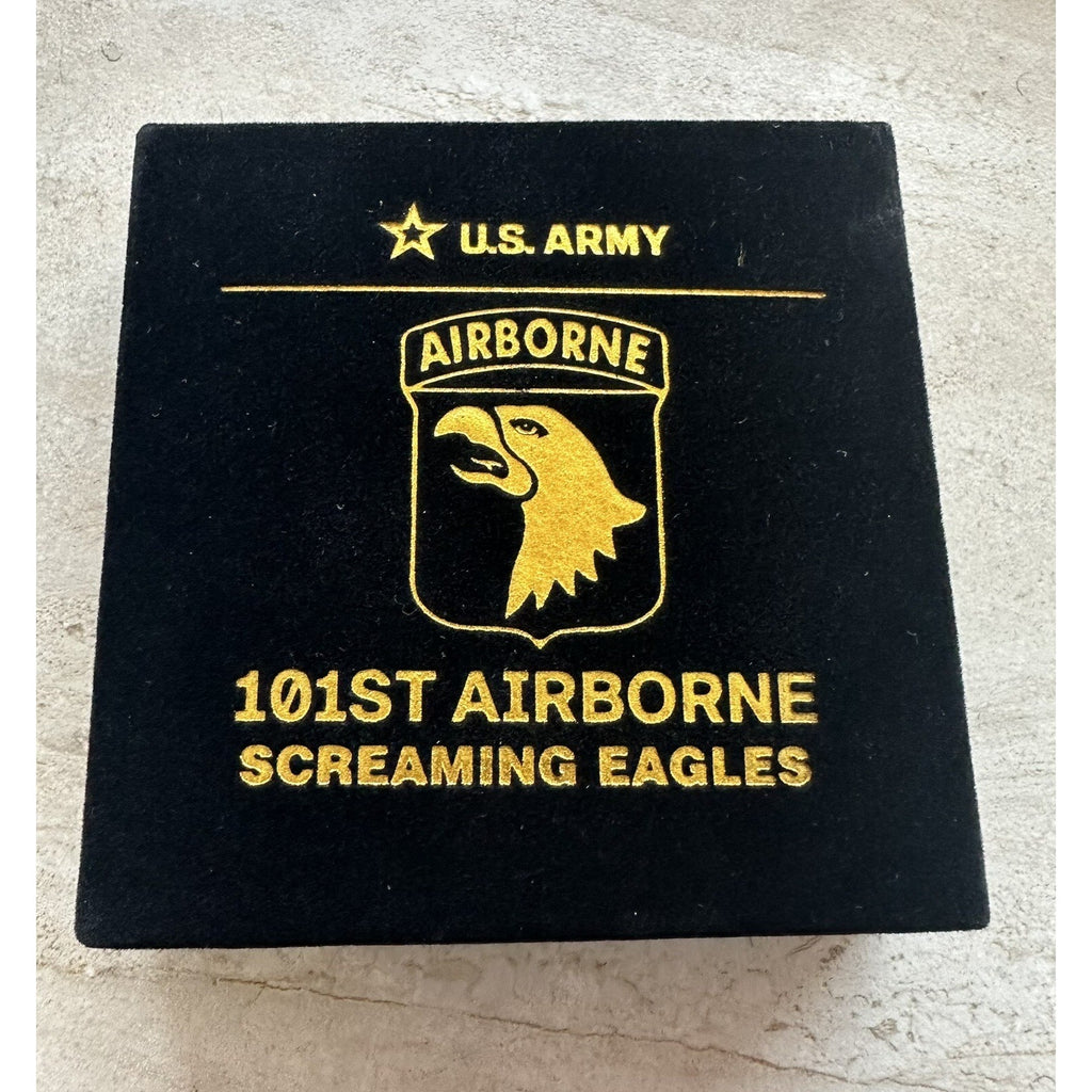 US ARMY 101ST AIRBORNE Combat Division Fort Campbell KY Coin w Velvet Box
