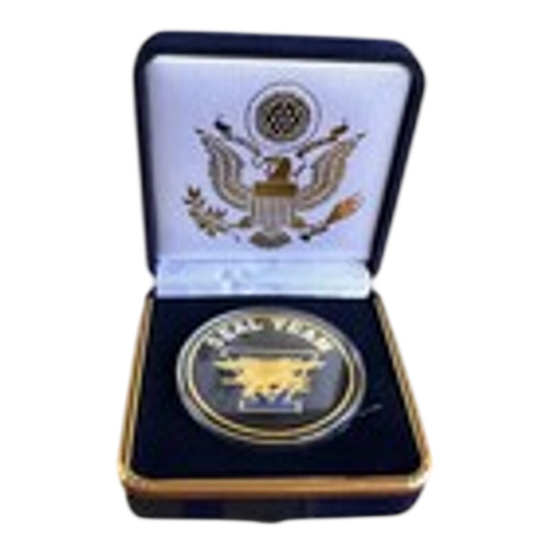 Department of Energy (DOE) Challenge Coin With Blue Velvet Case. Fast Shipping!