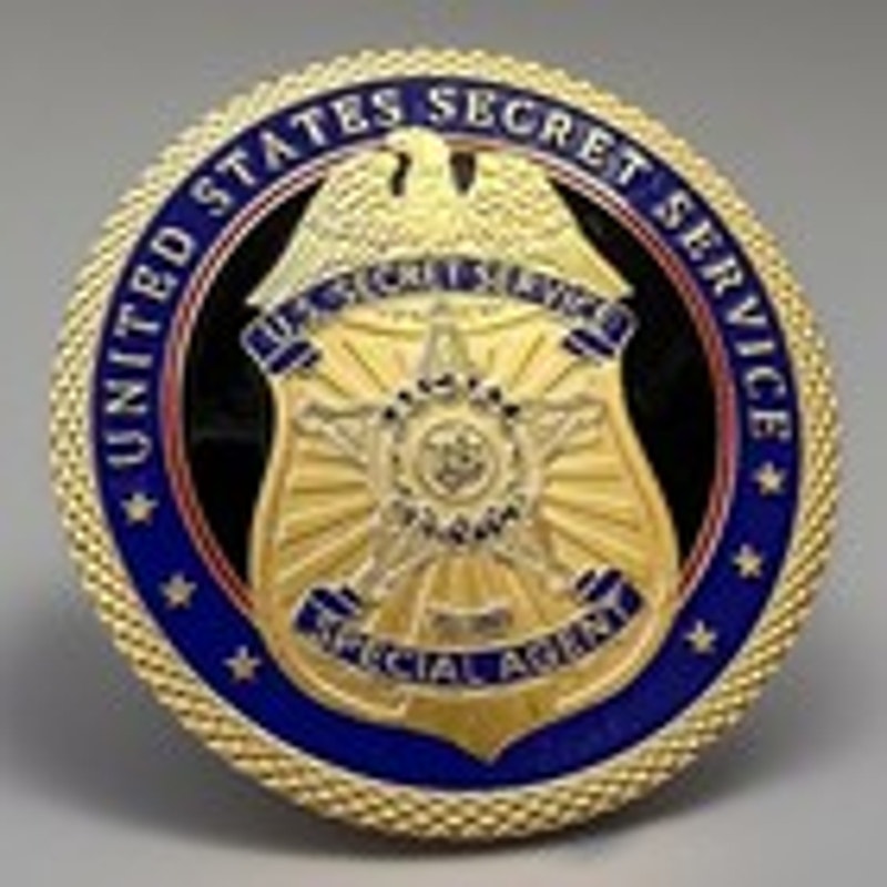 UNITED STATES SECRET SERVICE SPECIAL AGENT CHALLENGE COIN RETIREMENT AWARD