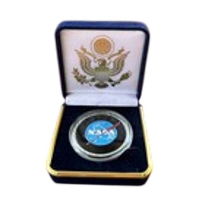 Department of Energy (DOE) Challenge Coin With Blue Velvet Case. Fast Shipping!