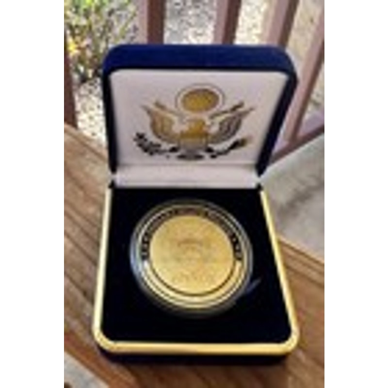 Department of Energy (DOE) Challenge Coin With Blue Velvet Case. Fast Shipping!