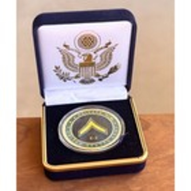 Department of Energy (DOE) Challenge Coin With Blue Velvet Case. Fast Shipping!
