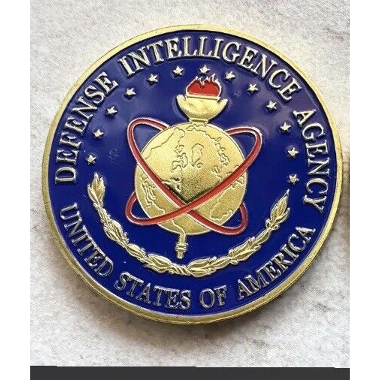 Defense Intelligence Agency (DIA) Challenge coin With Special Velvet Case USA