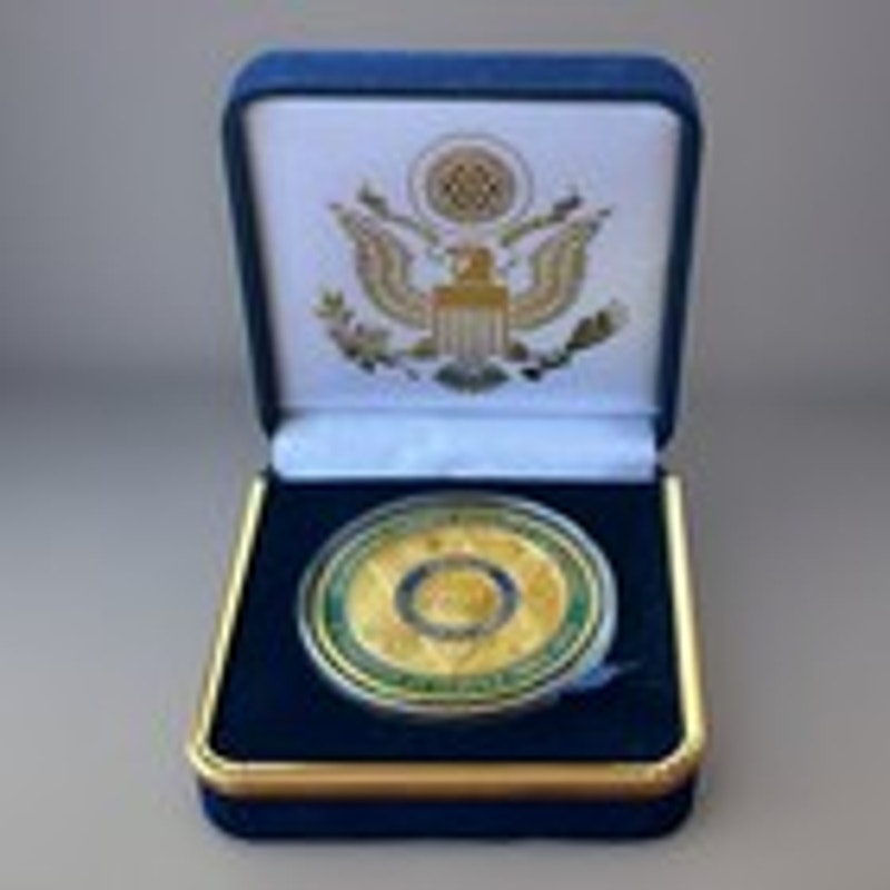 Department of Energy (DOE) Challenge Coin With Blue Velvet Case. Fast Shipping!