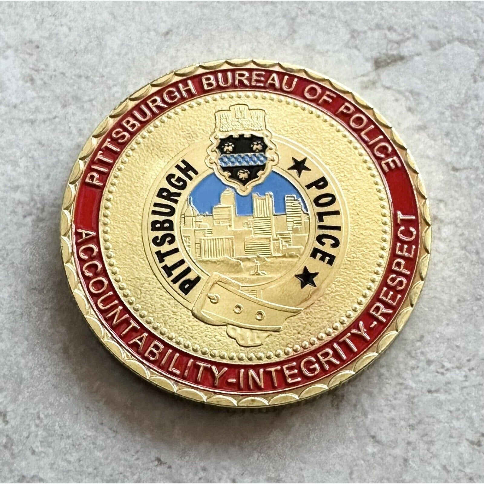 CITY OF PITTSBURGH POLICE DEPT Challenge Coin With Case