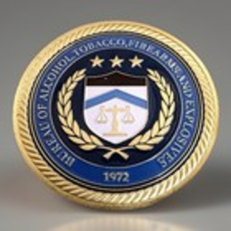 Department of Energy (DOE) Challenge Coin With Blue Velvet Case. Fast Shipping!