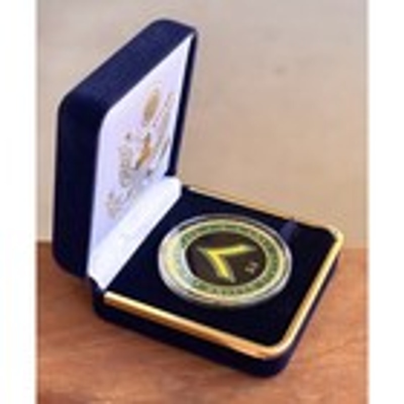 Department of Energy (DOE) Challenge Coin With Blue Velvet Case. Fast Shipping!