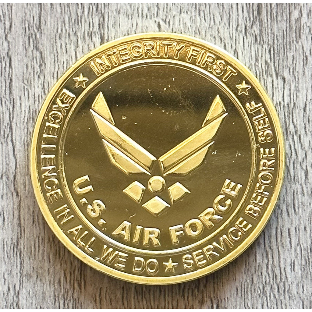 U S AIR FORCE F-22 RAPTOR Challenge Coin With Retirement Award