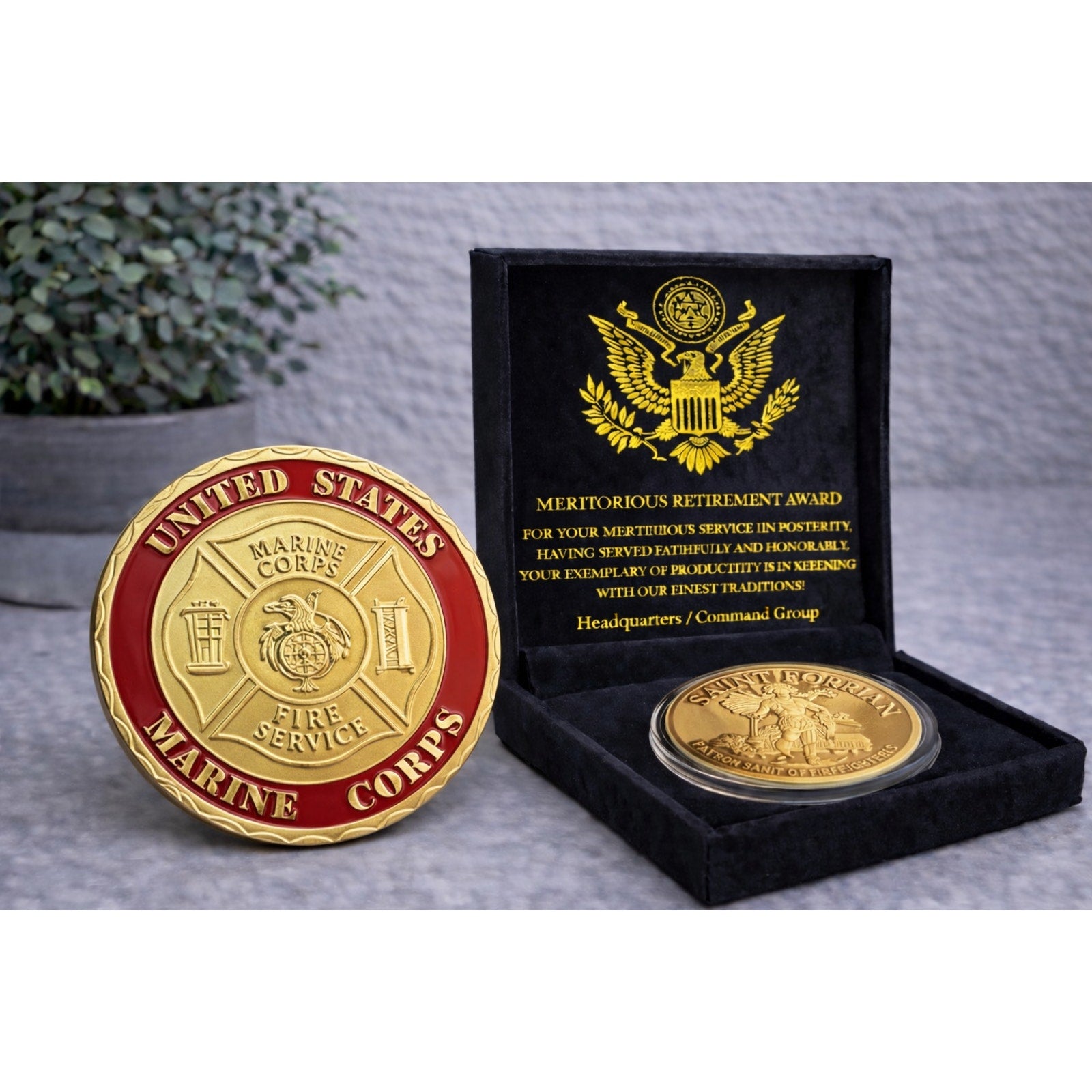 US MARINE CORPS FIRE SERVICE Challenge Coin USA w/ Retirement Award