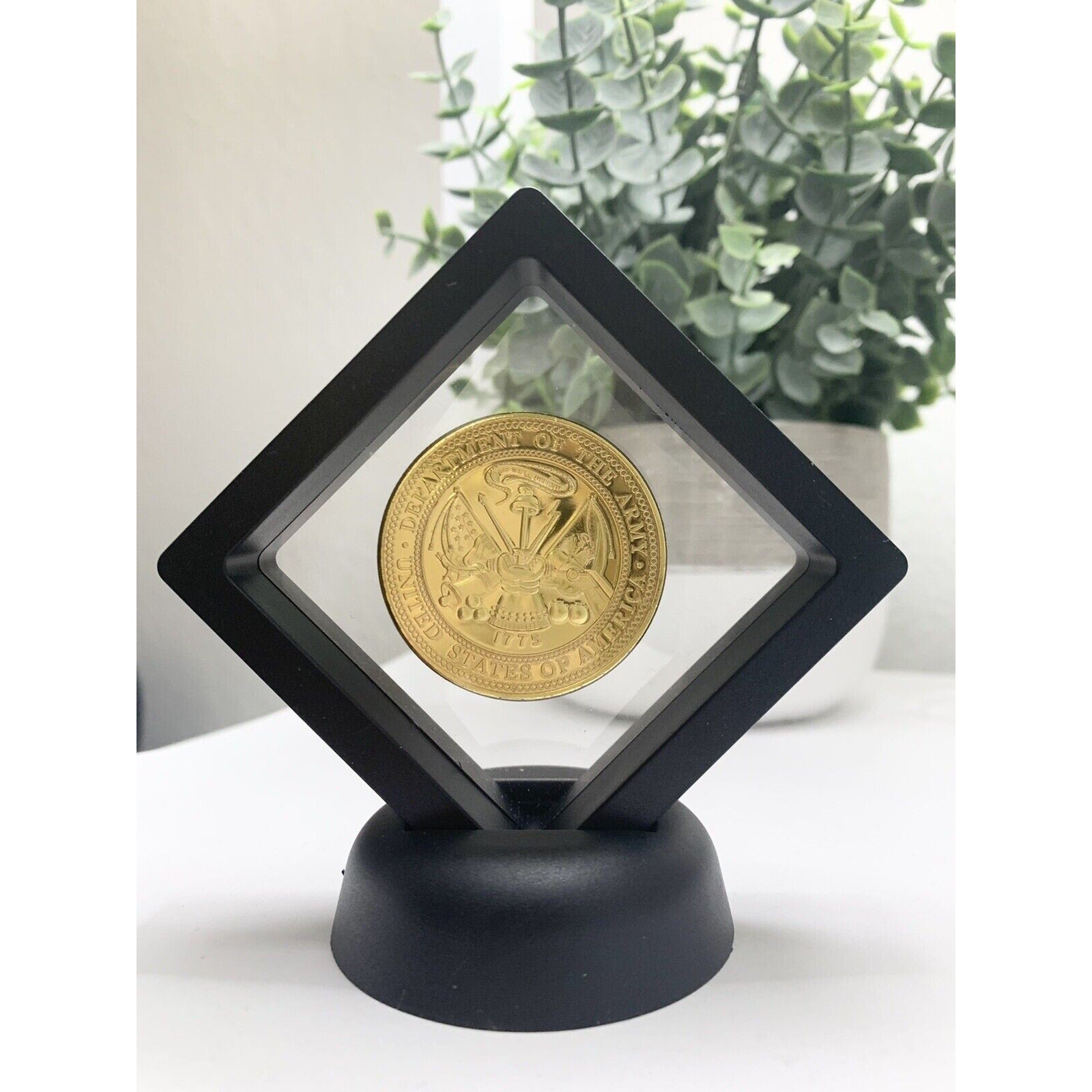 U.S. Army Sergeant E-5 Challenge Coin, With Displays Case USA