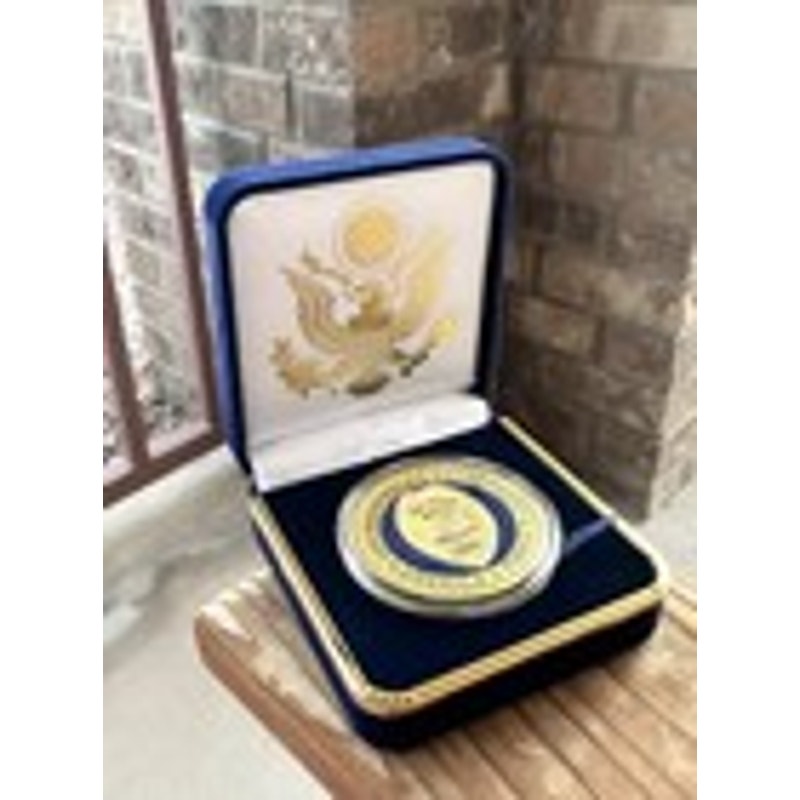 Department of Energy (DOE) Challenge Coin With Blue Velvet Case. Fast Shipping!