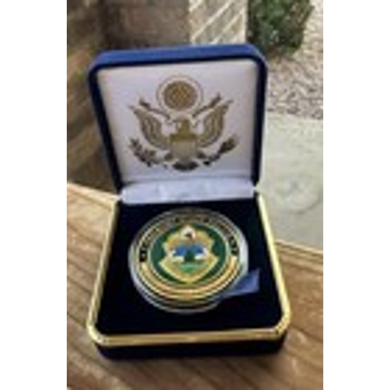 Department of Energy (DOE) Challenge Coin With Blue Velvet Case. Fast Shipping!