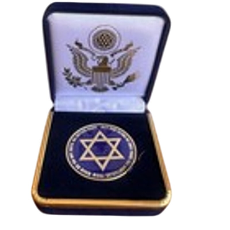 Department of Energy (DOE) Challenge Coin With Blue Velvet Case. Fast Shipping!