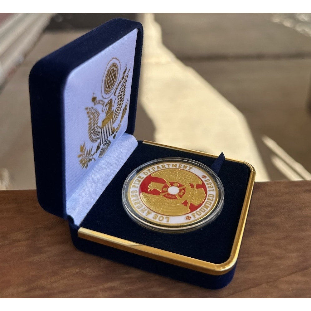 CITY OF LOS ANGELES FIRE DEPARTMENT FIRE FIGHTERS CHALLENGE COIN WITH BLUE CASE