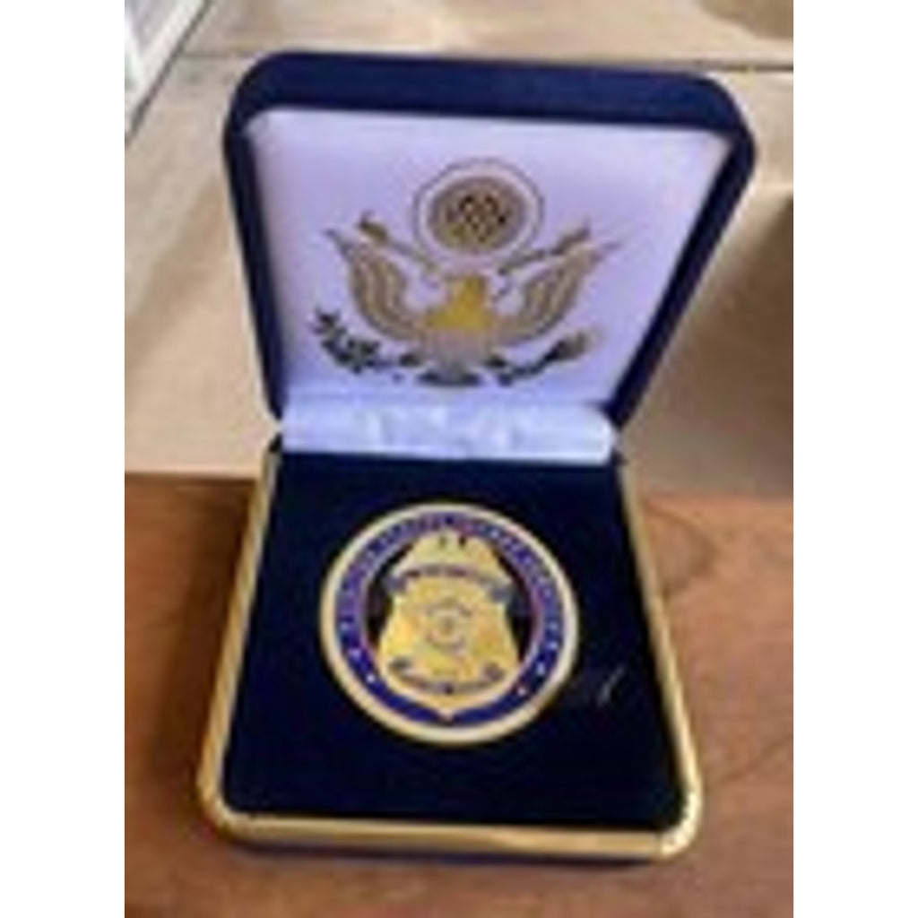 Copied - UNITED STATES SECRET SERVICE SPECIAL AGENT CHALLENGE COIN WITH BEAUTIFUL CASE
