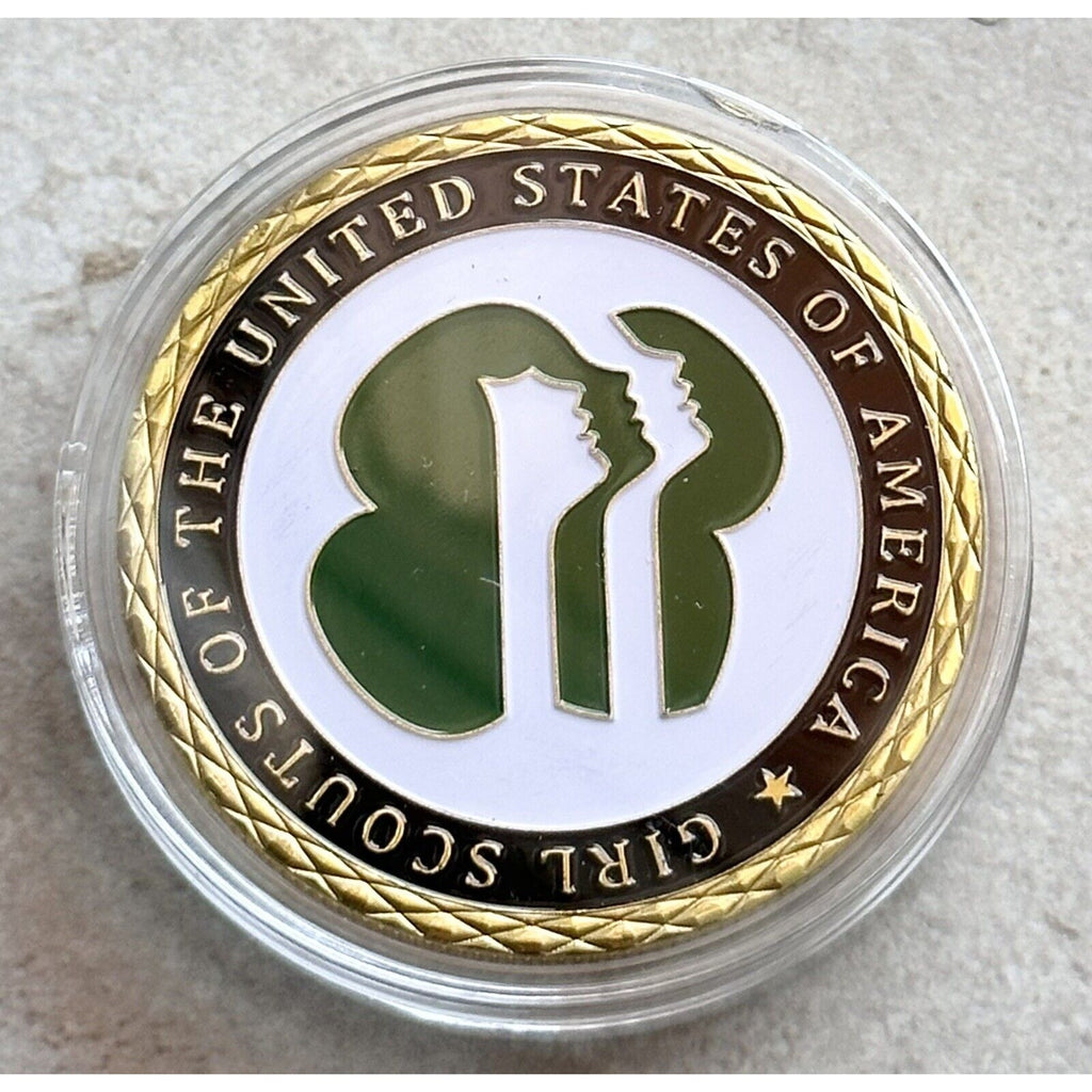 GIRL SCOUTS OF THE UNITED STATES OF AMERICA Coin with Presentation Award Case