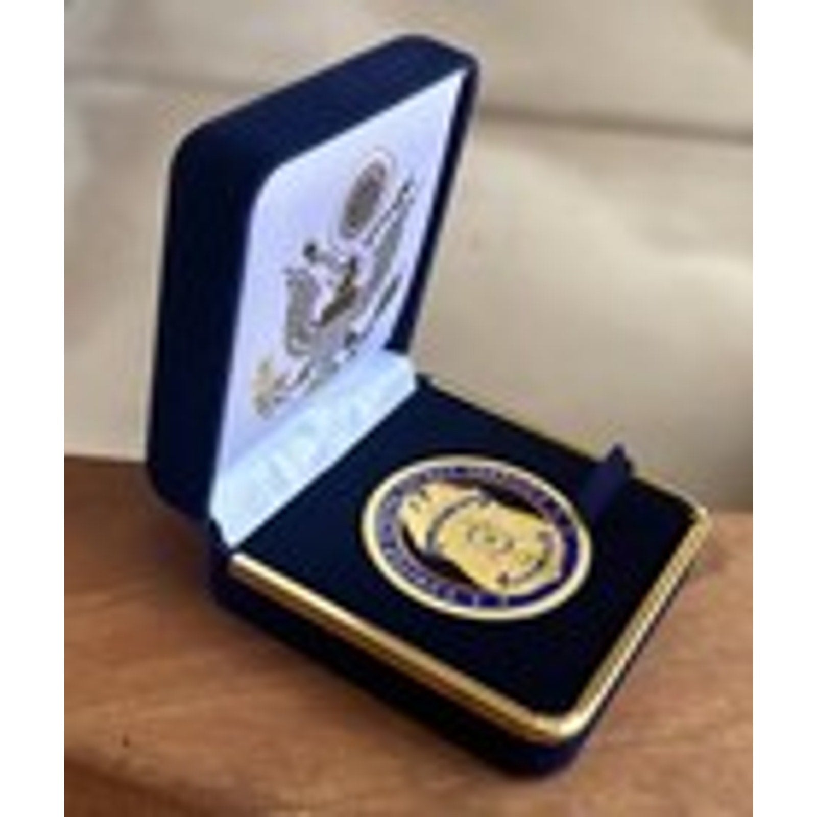 Copied - UNITED STATES SECRET SERVICE SPECIAL AGENT CHALLENGE COIN WITH BEAUTIFUL CASE