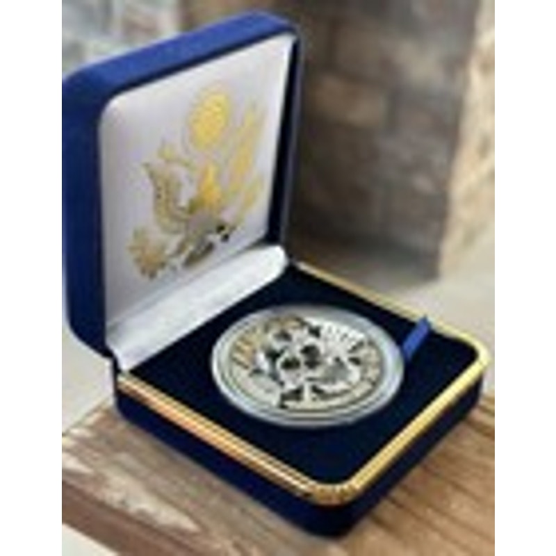 Department of Energy (DOE) Challenge Coin With Blue Velvet Case. Fast Shipping!