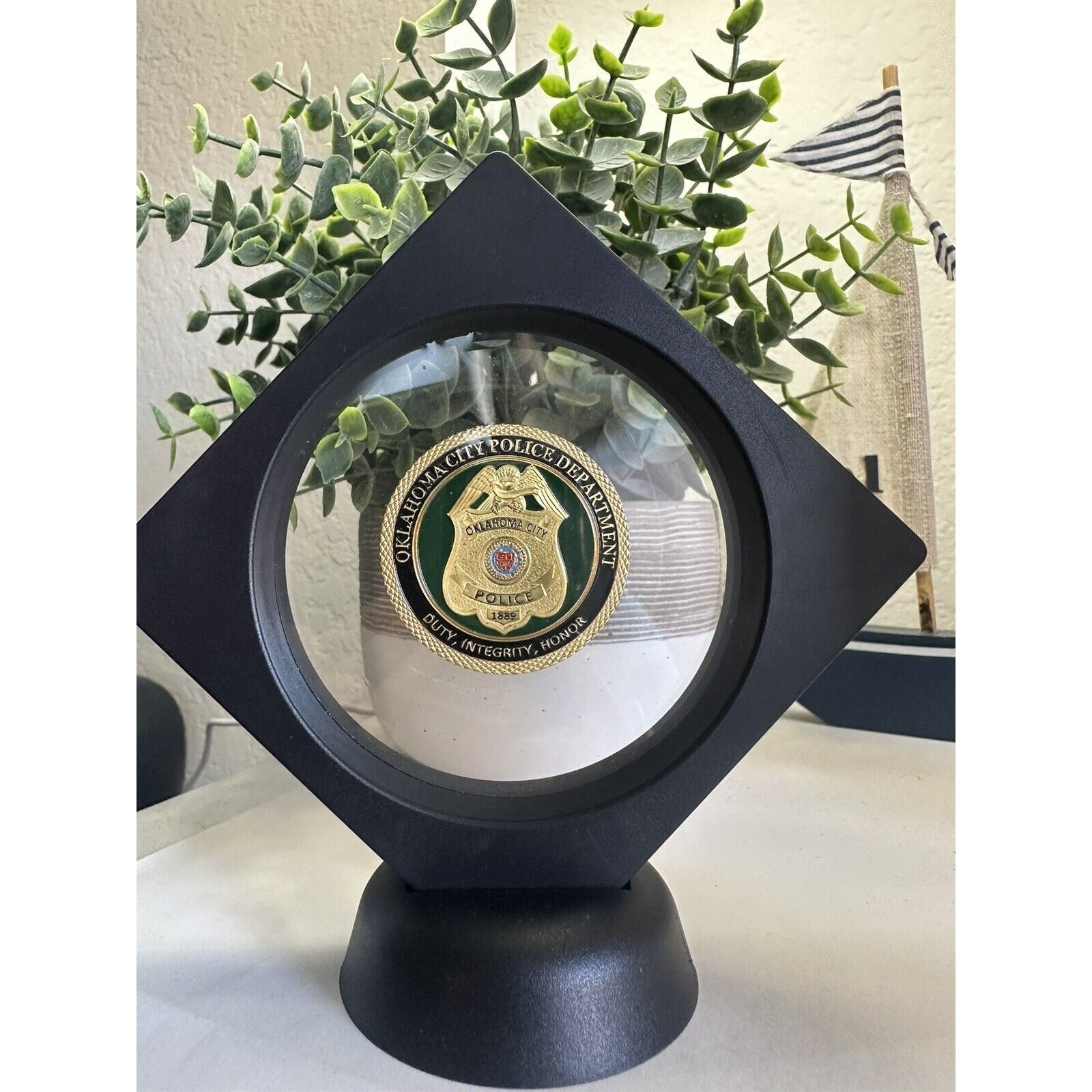 Oklahoma City Police Dept Challenge Coin With Display Case