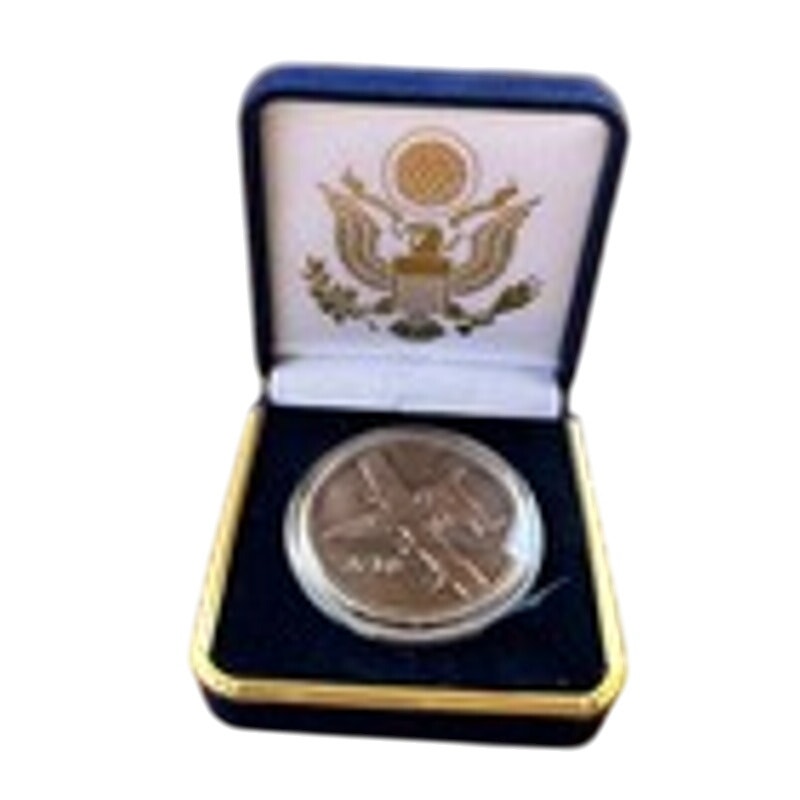 Department of Energy (DOE) Challenge Coin With Blue Velvet Case. Fast Shipping!