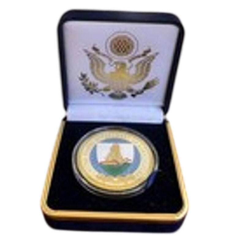 Department of Energy (DOE) Challenge Coin With Blue Velvet Case. Fast Shipping!