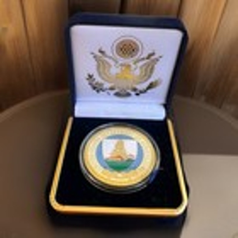 Department of Energy (DOE) Challenge Coin With Blue Velvet Case. Fast Shipping!