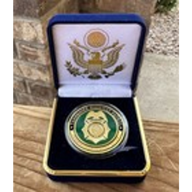 Department of Energy (DOE) Challenge Coin With Blue Velvet Case. Fast Shipping!