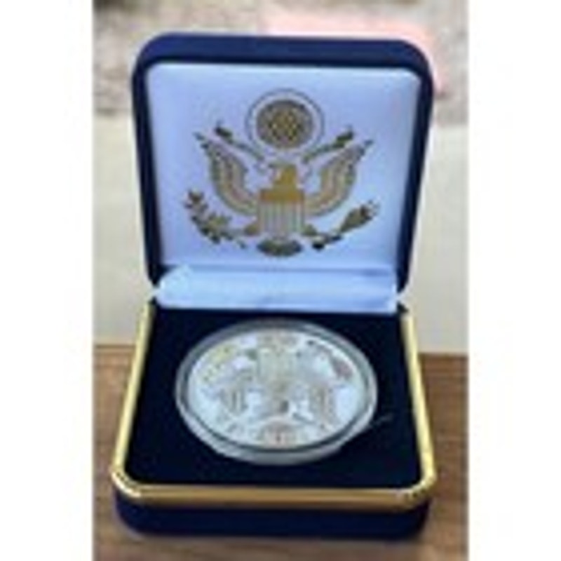 Department of Energy (DOE) Challenge Coin With Blue Velvet Case. Fast Shipping!