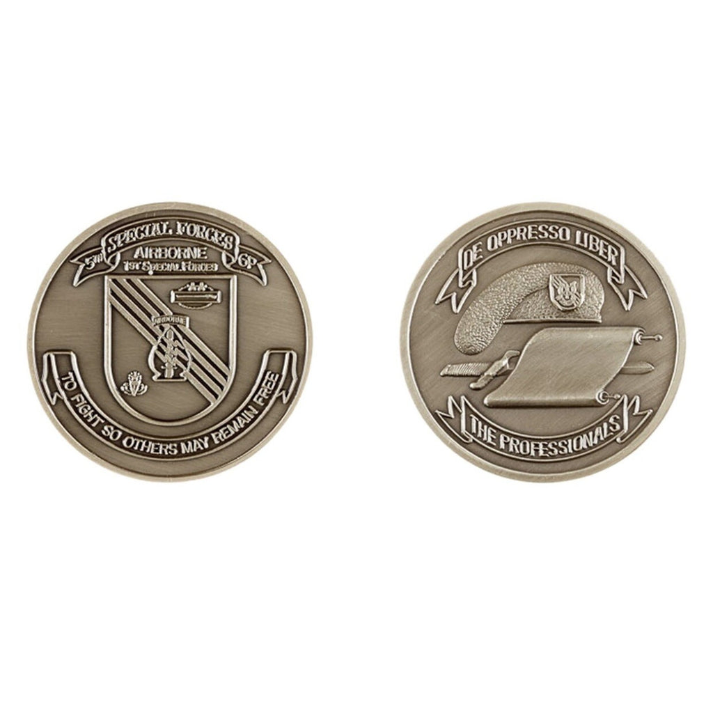 5TH GROUP ARMY AIRBORNE SPECIAL FORCES "THE PROFESSIONALS" w/ Retirement Award