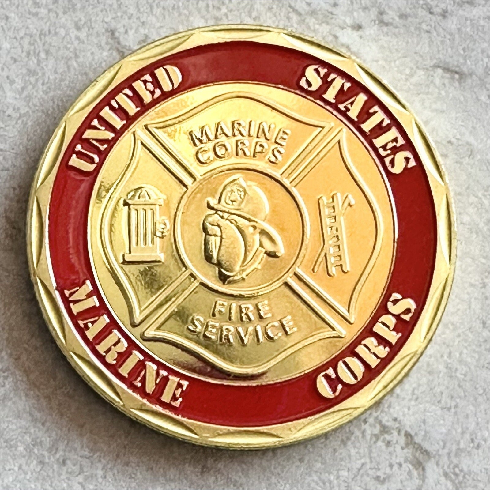 US MARINE CORPS FIRE SERVICE Challenge Coin USA w/ Retirement Award