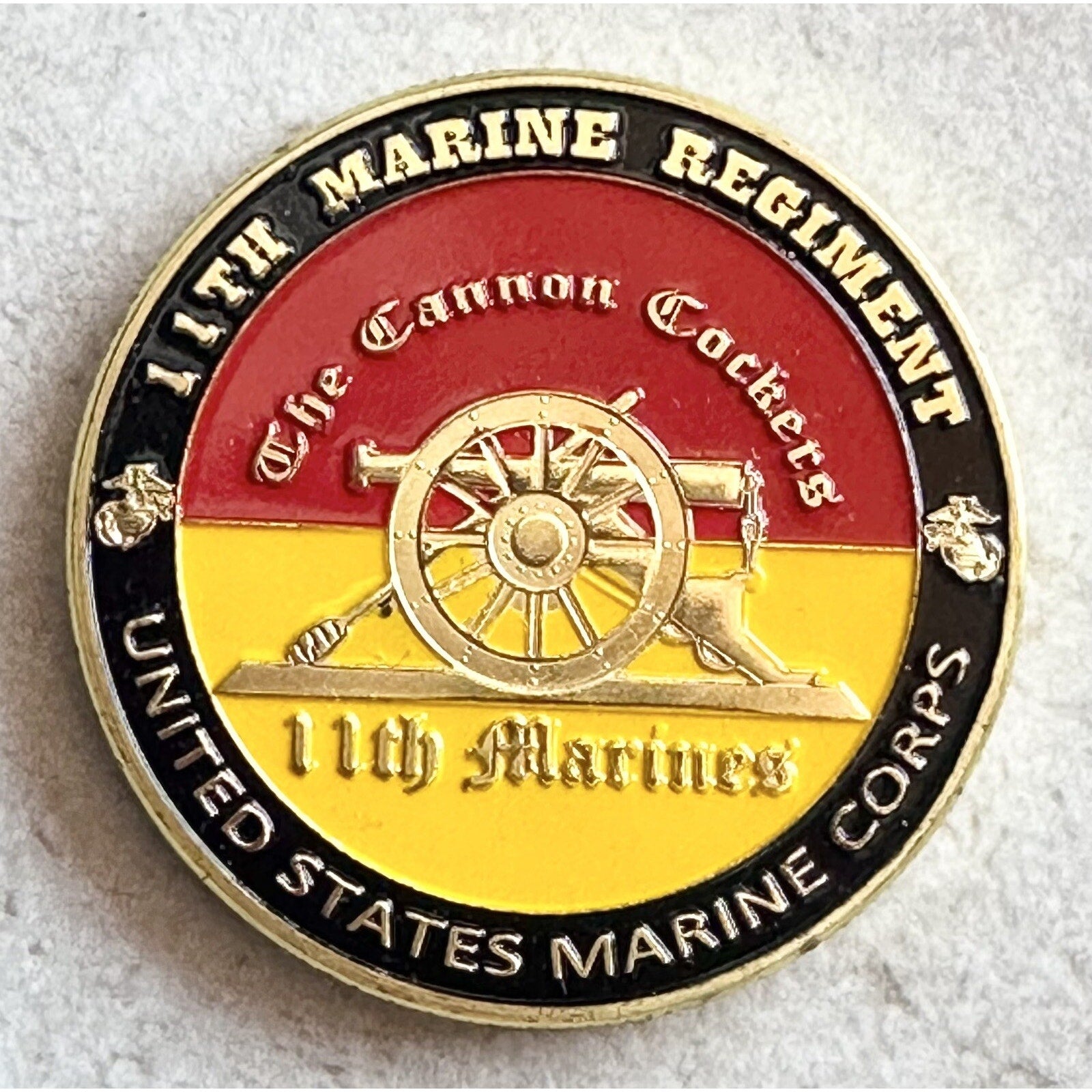 US MARINE CORPS - 11th MARINE REGIMENT Coin With Retirement Award