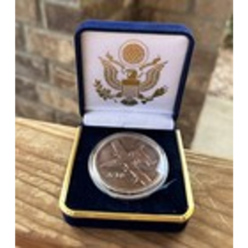 Department of Energy (DOE) Challenge Coin With Blue Velvet Case. Fast Shipping!
